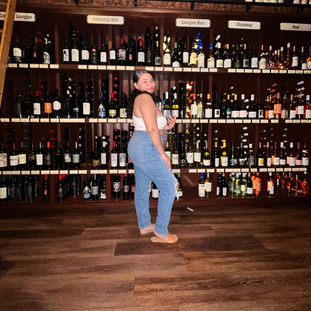 Meet your Posher, Crystal
